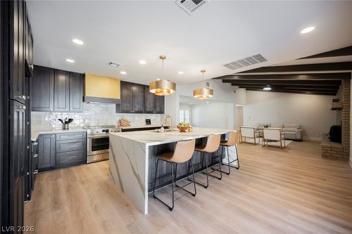 3447 Red Rock St, Las Vegas, NV, 89146-6746 | Card Image