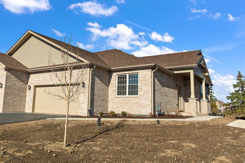 88 Olympus Dr, Tinley Park, IL, 60477-4829 | Card Image
