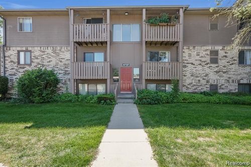 9-8737 Green Willow Street, Brighton, MI, 48116 | Card Image