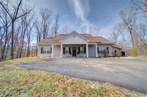 39 Karaghan Trl, dawsonville, GA, 30534-8137 | Card Image
