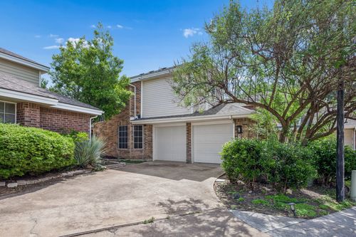 9404 Penny Ln, Irving, TX, 75063-4682 | Card Image
