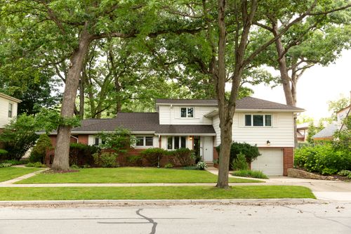 836 N Waiola Ave, La Grange Park, IL, 60526-1452 | Card Image