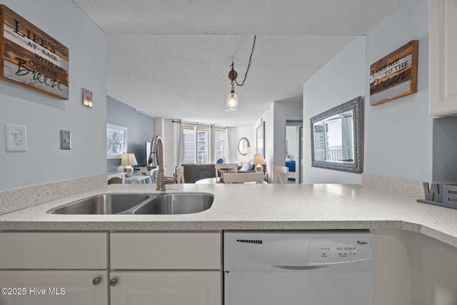UNIT-3302 - 2000 New River Inlet Rd, Condo with 2 bedrooms, 2 bathrooms and null parking in N Topsail Beach NC | Image 7