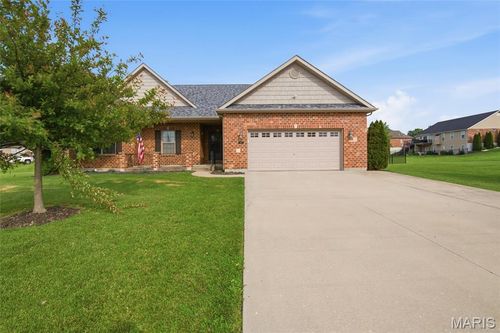 548 Wernings Dr, Columbia, IL, 62236-0008 | Card Image