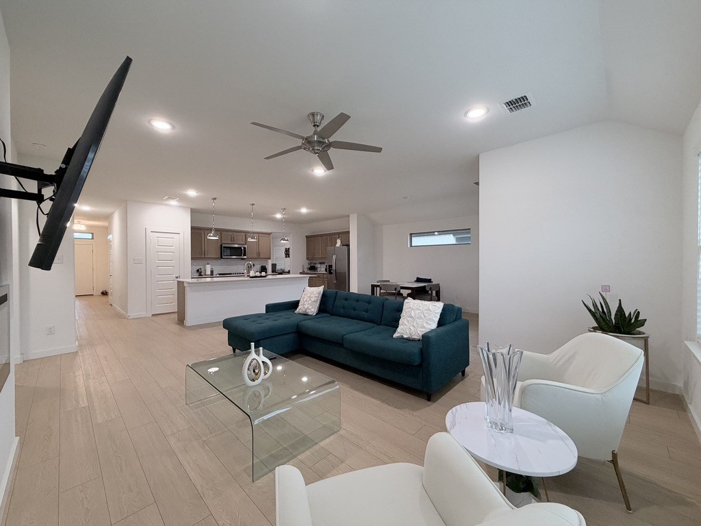 Residential Lease in Lavon 5