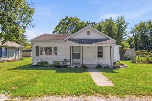1033 Third St, Greenfield, IN, 46140-1503 | Card Image