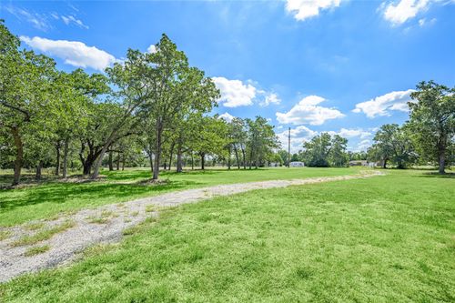 1945 E State Highway 159, Fayetteville, TX, 78940-5577 | Card Image