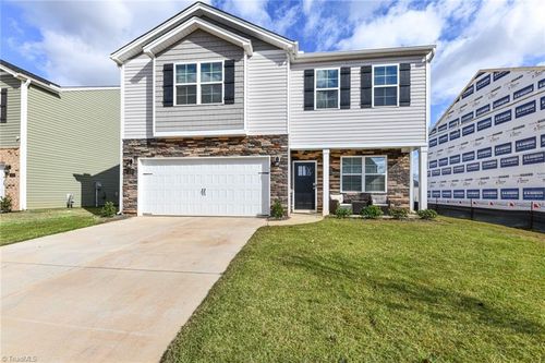 3120 Middle Creek Lane, Greensboro, NC, 27405 | Card Image