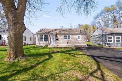 1107 Central Ave, Evansdale, IA, 50707-1213 | Card Image