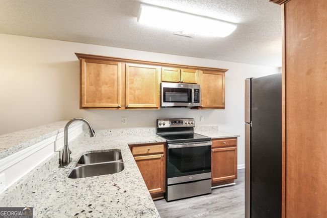 95 Crestfield Cir, House other with 3 bedrooms, 3 bathrooms and null parking in Covington GA | Image 8