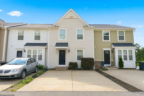 120 Pine Ln, Morgantown, WV, 26508-8828 | Card Image