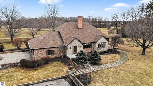 4144 Fairway Ln, Mt Pleasant, MI, 48858-9115 | Card Image