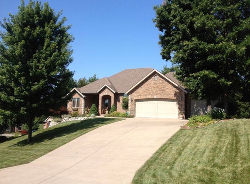2992 W Cedarbluff Drive, Springfield, MO, 65810 | Card Image