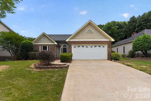 3055 River Ridge Dr, Gastonia, NC, 28056-7920 | Card Image