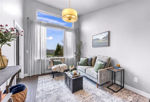 unit-404-1882 Front St, Lynden, WA, 98264-1735 | Card Image