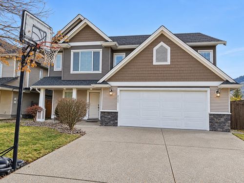 8535 Mcpherson Street, Mission, BC, V4S1M3 | Card Image