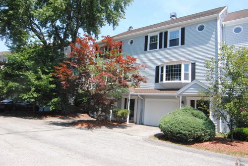 25 Cadogan Way, Nashua, NH, 03062 | Card Image