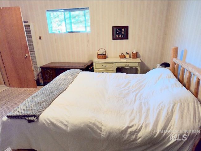 2738 Dixie Rd, House other with 2 bedrooms, 2 bathrooms and 2 parking in Dixie ID | Image 14