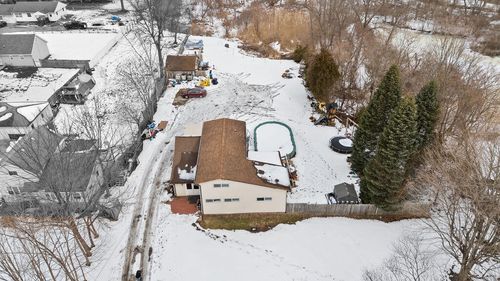 214 Woodlawn Ave, Chesterton, IN, 46304-1848 | Card Image