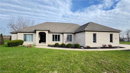 3474 Churchill Downs, Stow, OH, 44224 | Card Image