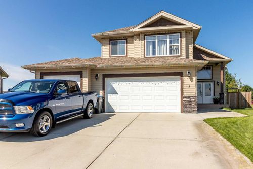 5 Hodgstreet Pl, Sylvan Lake, AB, T4S0C5 | Card Image