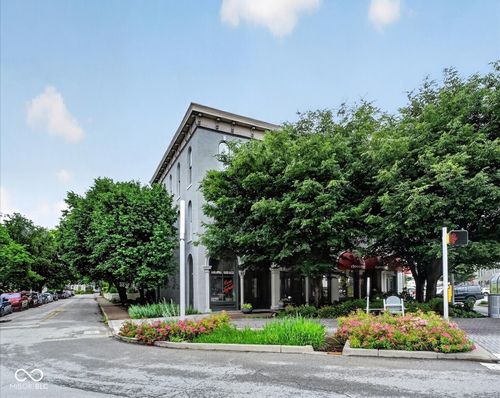 203-706 Massachusetts Ave, Indianapolis, IN, 46204-1622 | Card Image