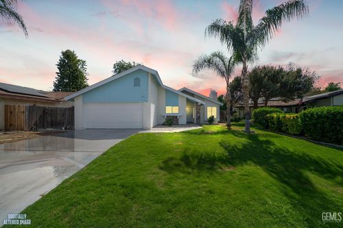 7013 Natchitoches Way, Bakersfield, CA, 93309-7719 | Card Image