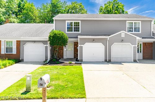 47 Oak Ln, Eatontown, NJ, 07724-3473 | Card Image