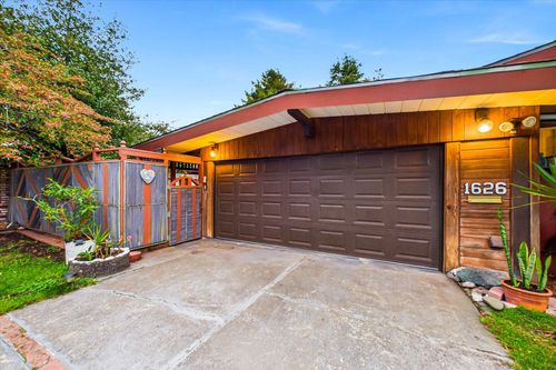1626 Russ St, Eureka, CA, 95501-4669 | Card Image