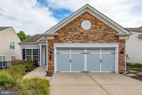 8 Sturgeon Dr, FREDERICKSBURG, VA, 22406-5463 | Card Image