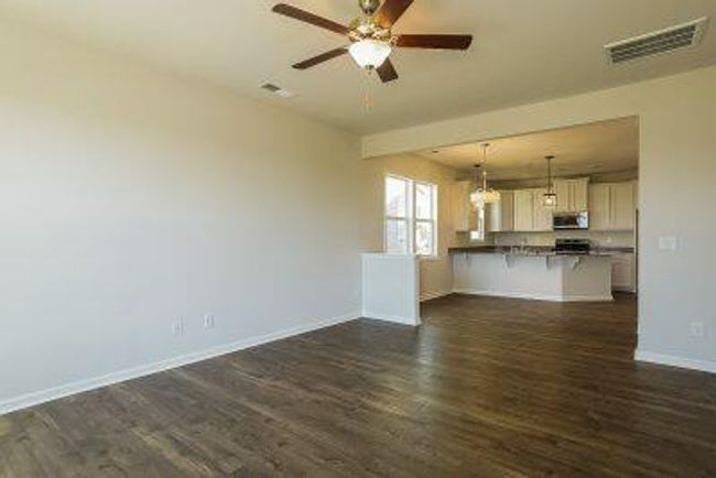 002-photo-dining-room-11006494 | Image 15