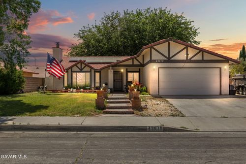 43619 Steif St, Lancaster, CA, 93535-5724 | Card Image