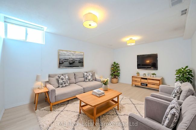 47 - 30 Imperial Rd S, Condo with 4 bedrooms, 3 bathrooms and 1 parking in Guelph ON | Image 26