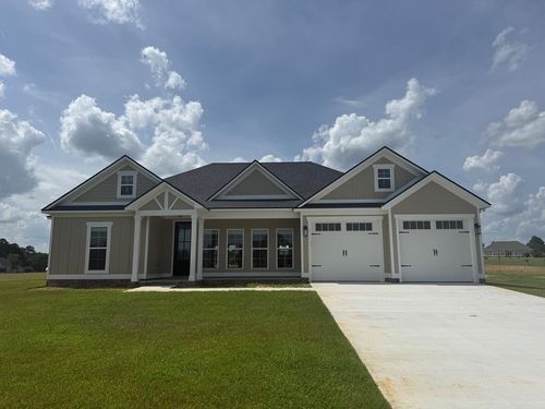 423 Indian Creek Cir, Adel, GA, 31620-6053 | Card Image