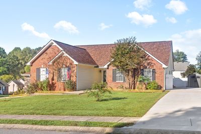 1544 Cedar Springs Cir, House other with 3 bedrooms, 2 bathrooms and 4 parking in Clarksville TN | Image 3