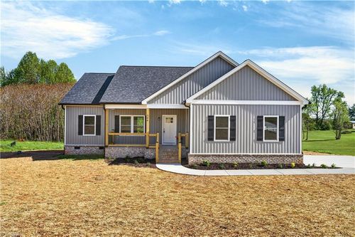144 Tranquility Ln, Harmony, NC, 28634-9349 | Card Image