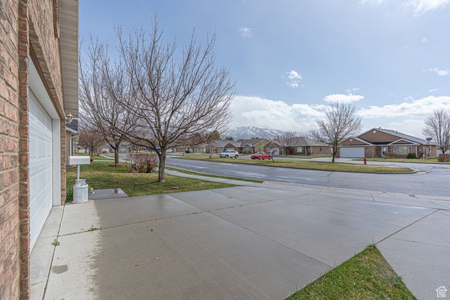 View of patio / terrace featuring a residential view | Image 31