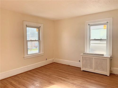 1-52 Longview Ave, White Plains, NY, 10605-1124 | Card Image