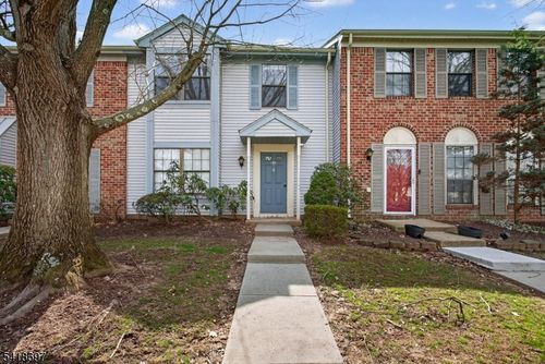 66 Pear Tree Ln, Franklin Park, NJ, 08823-1411 | Card Image