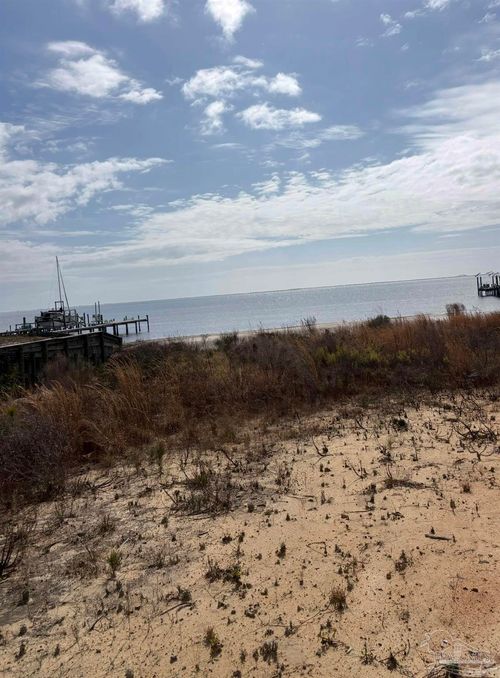 6753 Tidewater Dr, Navarre, FL, 32566-7463 | Card Image