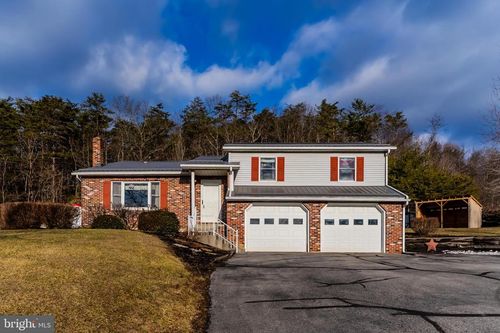 19882 Earnhardt Dr, THREE SPRINGS, PA, 17264-8133 | Card Image