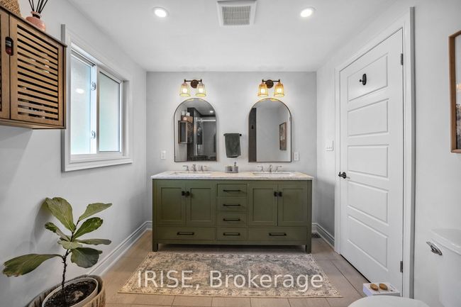 109 Thomas St, House other with 4 bedrooms, 3 bathrooms and 4 parking in Cambridge ON | Image 23