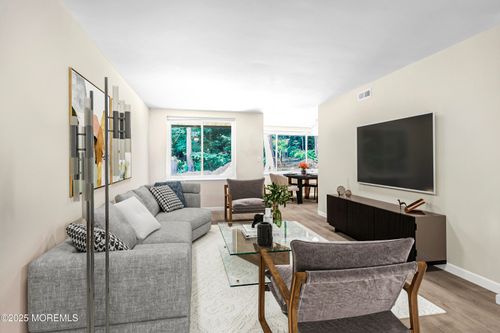 e4-200 Portland Rd, Highlands, NJ, 07732-1953 | Card Image