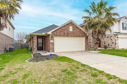 5119 Lagoon Court, Bacliff, TX, 77518 | Card Image