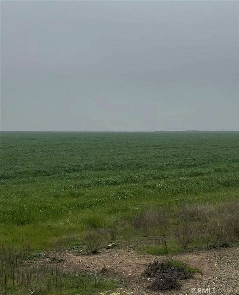 Land in Le Grand 2