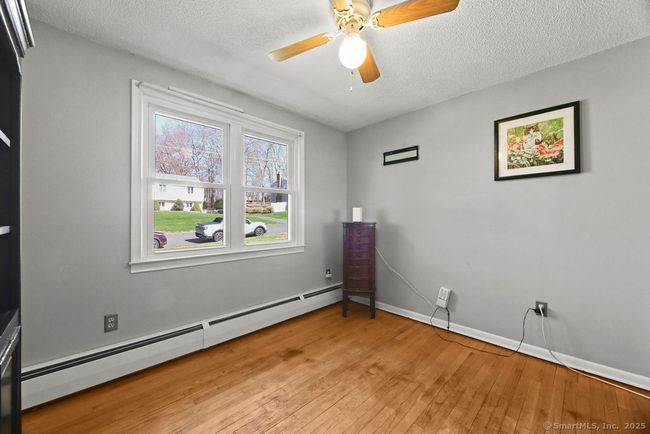 20 Sims Rd, House other with 3 bedrooms, 2 bathrooms and 4 parking in Bristol CT | Image 22