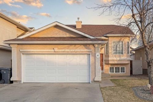 41 Heritage Cir W, Lethbridge, AB, T1K7M8 | Card Image