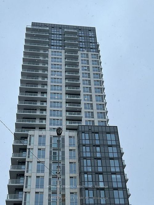 806-286 Main St, Toronto, ON, M4C0B3 | Card Image