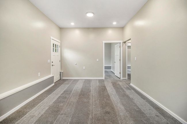 Living Room | Image 11