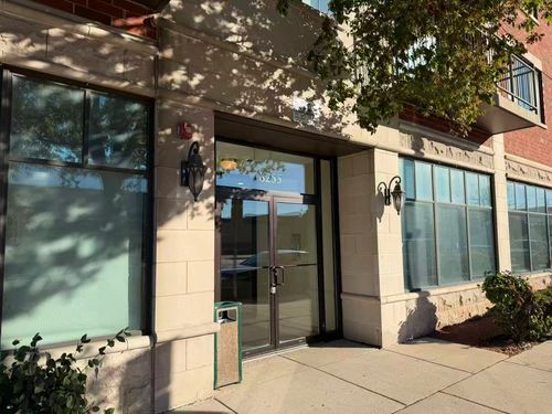 unit-406-8255 Skokie Blvd, Skokie, IL, 60077-2582 | Card Image